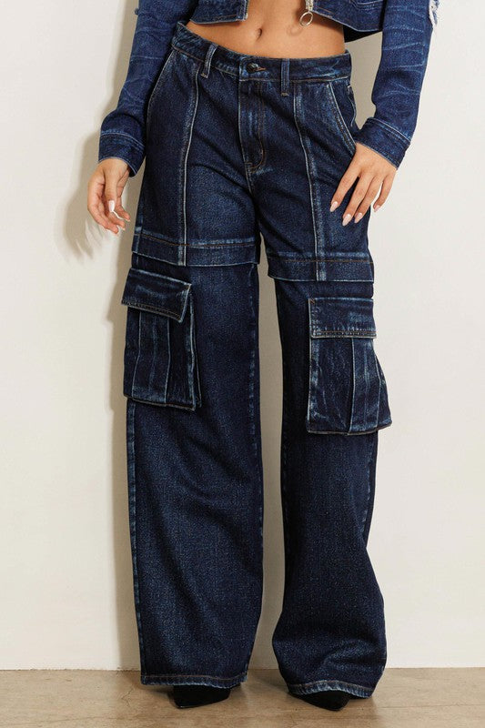 Cargo Pocket Wide Leg Jeans