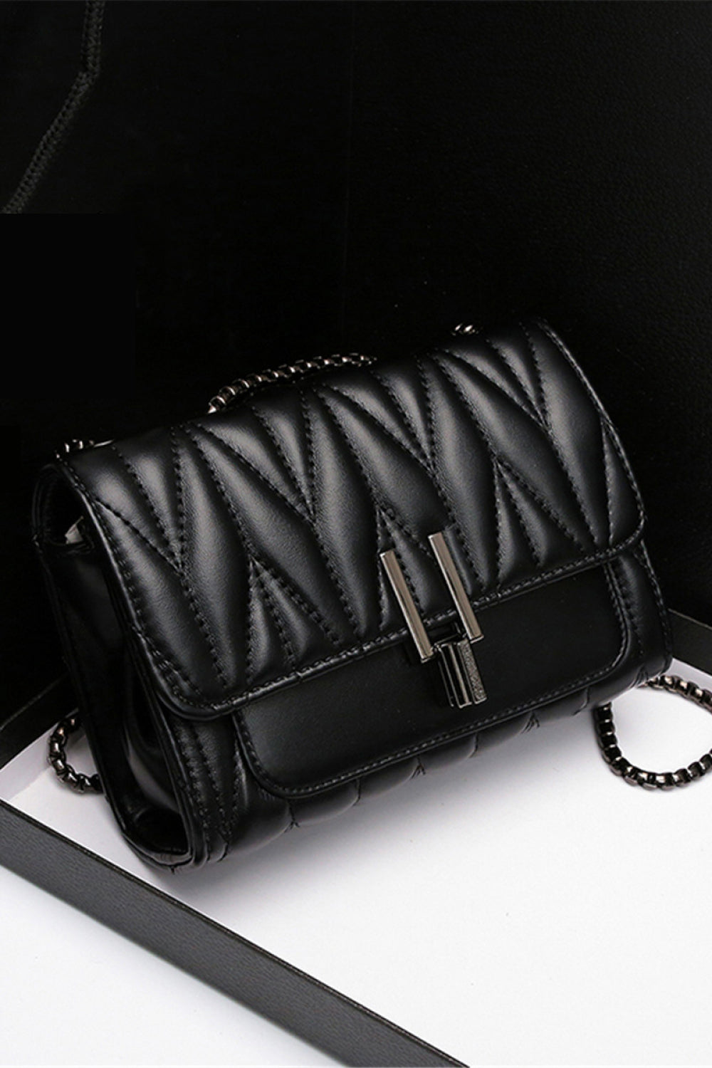 Leather Crossbody Chain Strap Bag