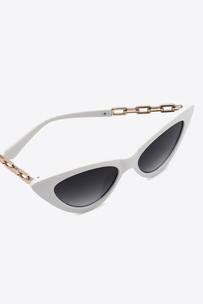 Janyne Chain Detail Cat-Eye Sunglasses