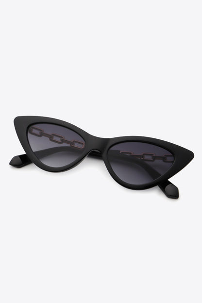 Janyne Chain Detail Cat-Eye Sunglasses